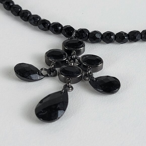 Vintage Carolee Jet Black Glass Collar Necklace 14" Teardrop Pendant Memory Wire - Picture 5 of 9